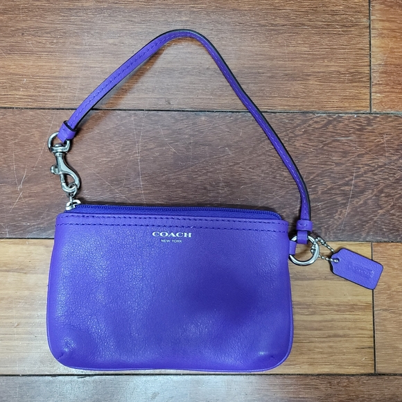 Coach Legacy Ultraviolet Wristlet - Picture 5 of 12